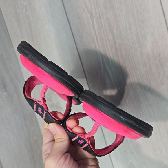 Nike Comfort Footbed Women's Pink&  Black Thong Sandals Flats Shoes Sz 6 - Picture 4 of 12